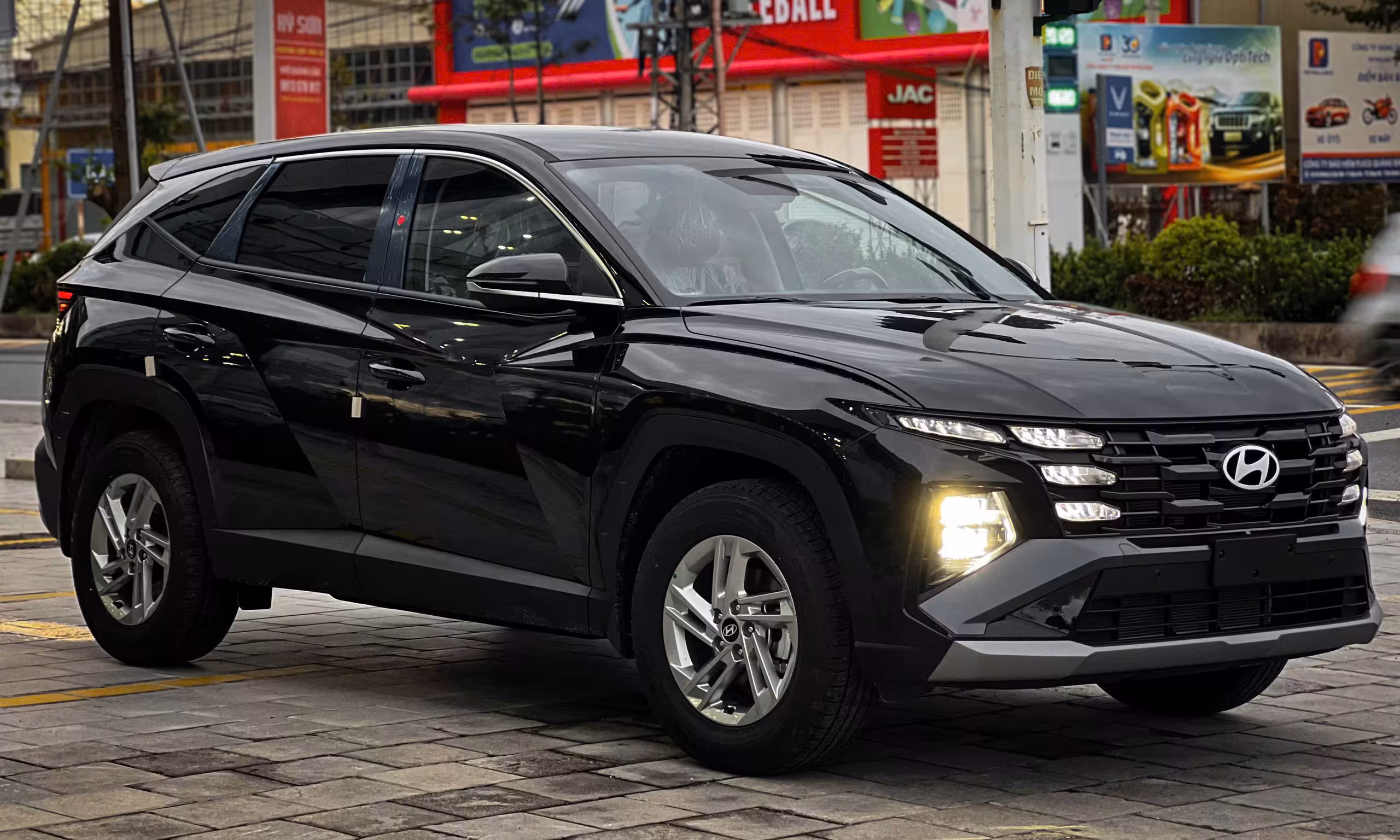 Hyundai Tucson 2.0 Xăng Tiêu chuẩn